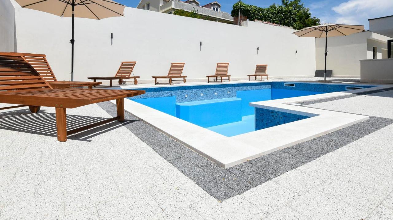 Sunny Day Luxury Holiday Apartments Orebić Exterior foto